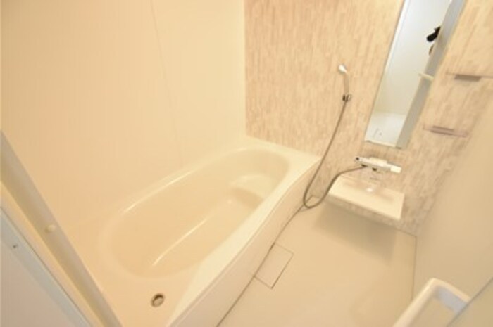 ホワイト キャッスル 風呂画像