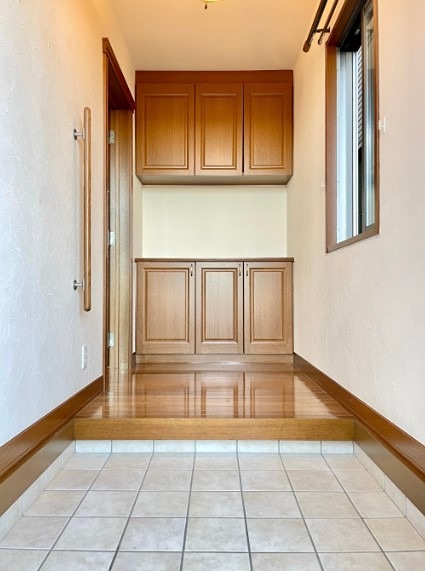 石田シャーウッド貸家 玄関