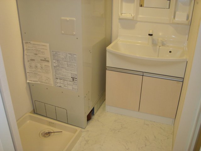 レフィナードＮ．Ｋ その他3