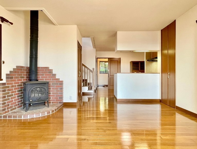 石田シャーウッド貸家 リビング