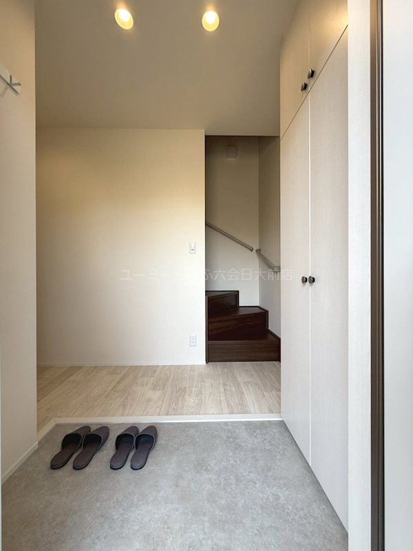 ベルハイツC棟 玄関