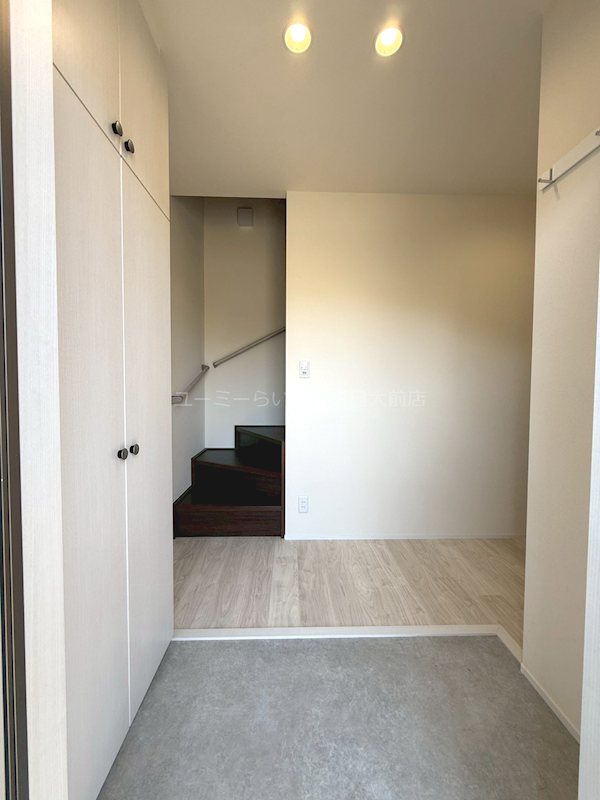 ベルハイツC棟 玄関