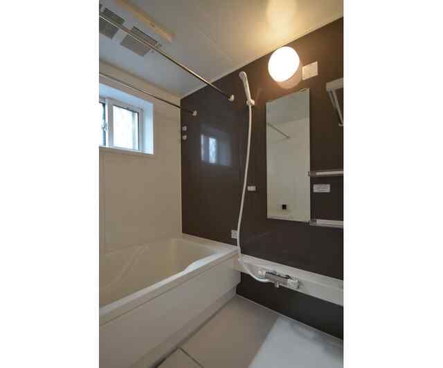 片瀬３丁目戸建東棟 風呂画像