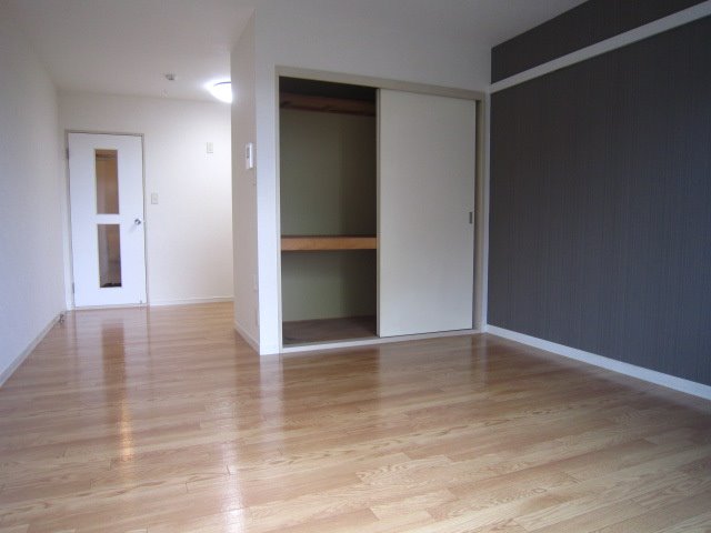 リブェールハイツＡ ベッドルーム