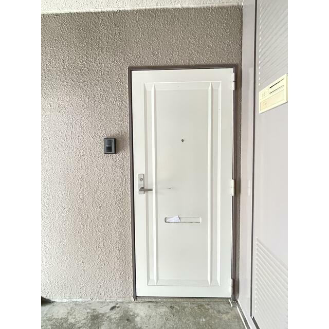 プレミー旭町 玄関