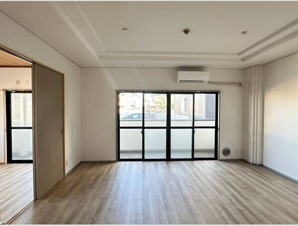 プリベールつるや リビング