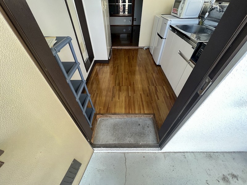 カーサフェリーチェＢ 玄関