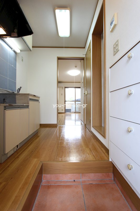 ブルーエイト 玄関