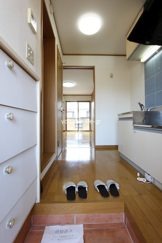 ブルーエイト 玄関