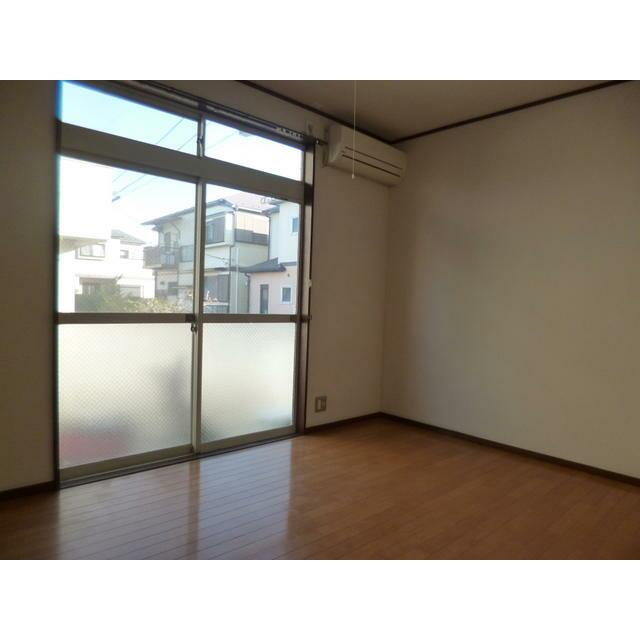 アアロット　アパートメント リビング