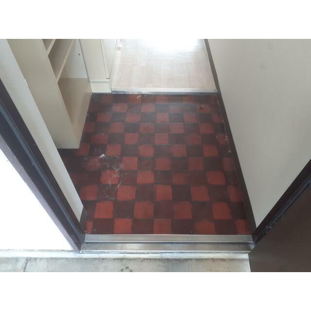 ヴィラリバレット 玄関