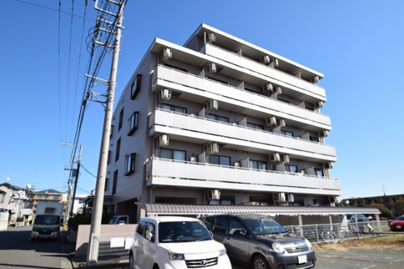 ファーストウイング 外観