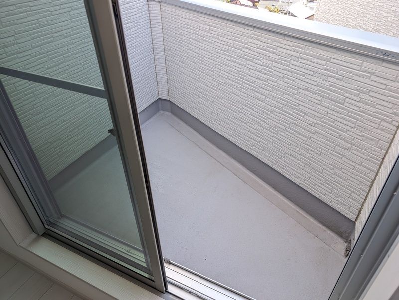 平塚市片岡戸建 ベランダ