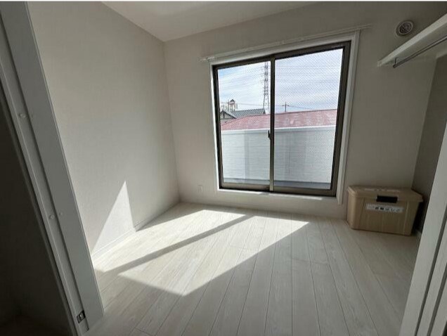 ひなたと春風のラテ リビング