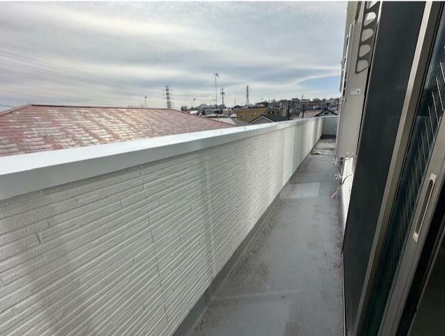 ひなたと春風のラテ ベランダ