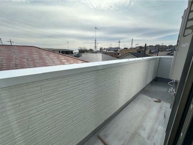 ひなたと春風のラテ ベランダ