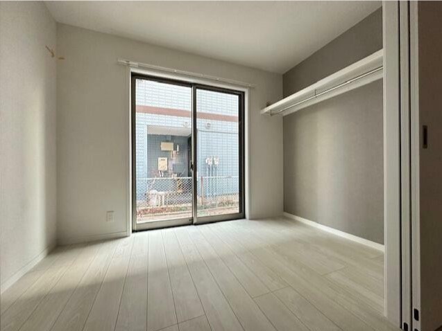 ひなたと春風のラテ ベッドルーム