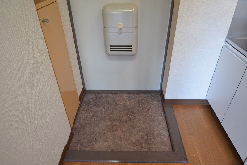 シティーコーポ中山 玄関