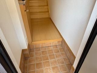 オ・ヴァーグ 玄関