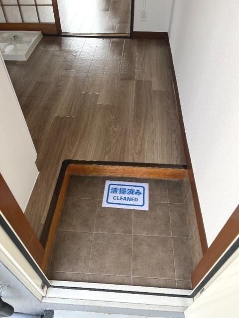 クロノス桜ヶ丘 玄関