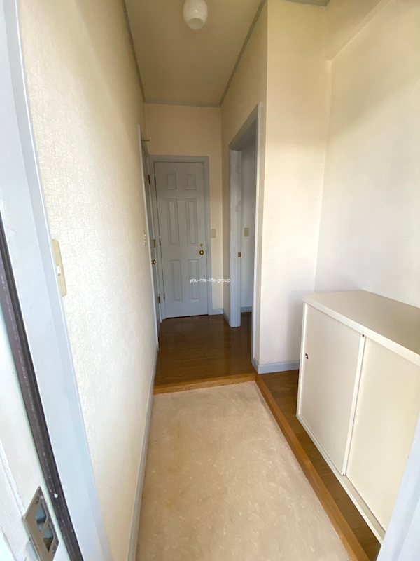 ファミールＫ 玄関