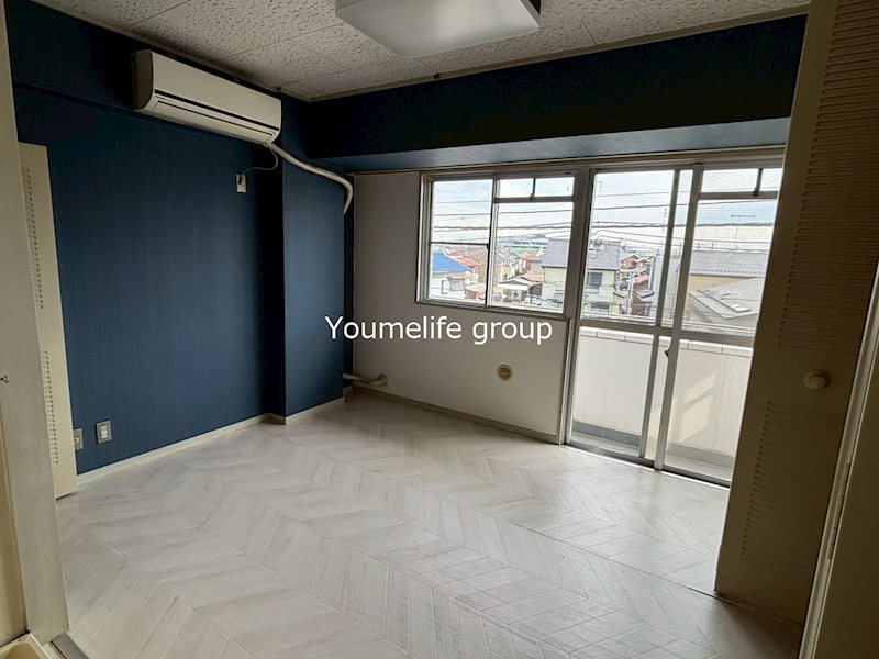 栄興厚木ヴィラ リビング