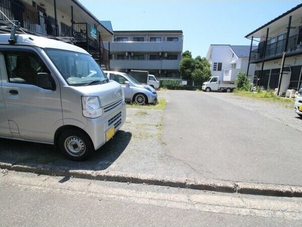神奈川県座間市入谷東２丁目 駐車場