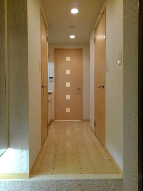 マロン　レジデンス 玄関