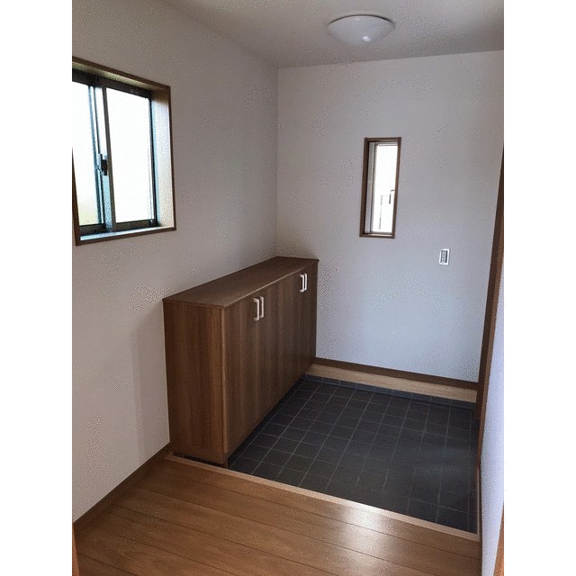 弥勒寺貸家Ｃ 玄関