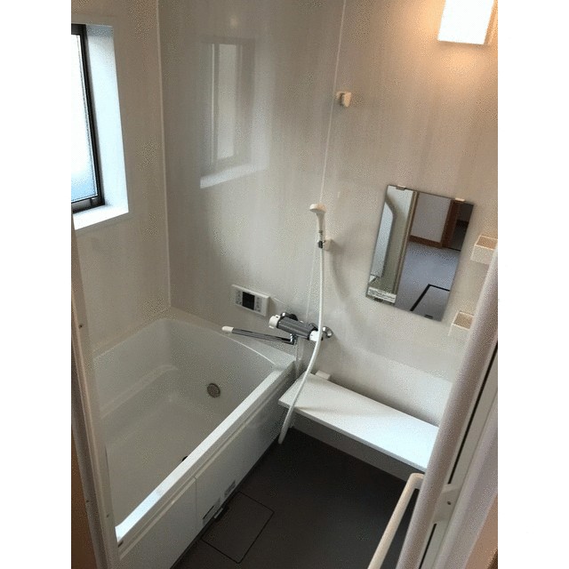 弥勒寺貸家Ｃ 風呂画像