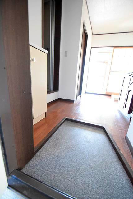 エリールコート 玄関