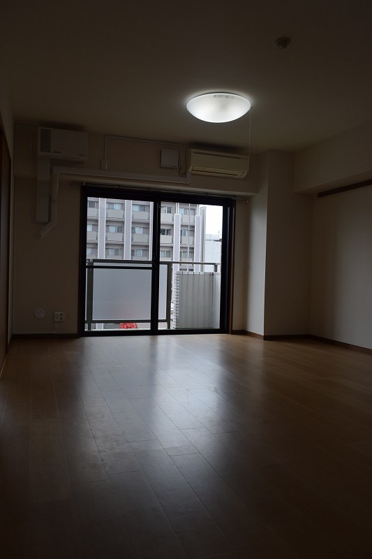 クレスト湘南 リビング