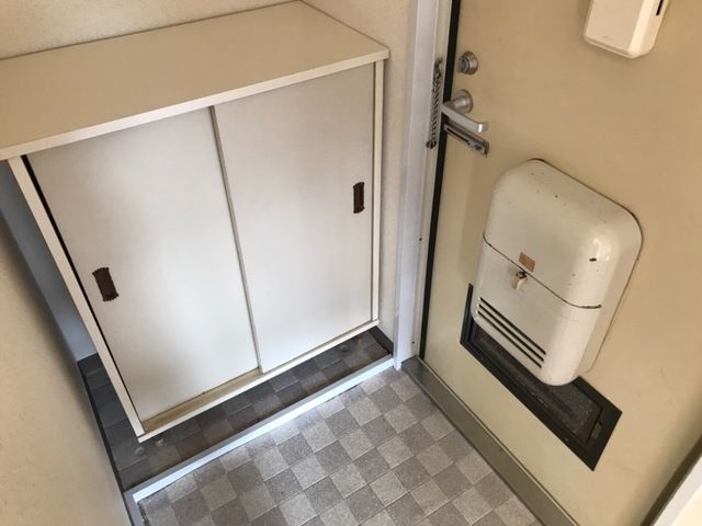 ロイヤル浜之郷 玄関