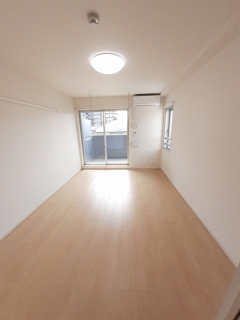 フィオーレ三の丸 リビング