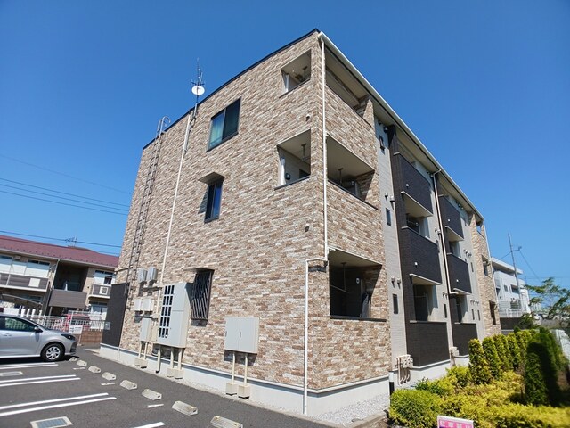 ヴィラ・セナーレ 302号室 外観