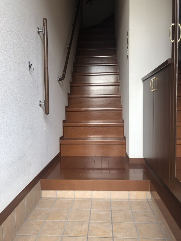 ミモザ壱番館 玄関