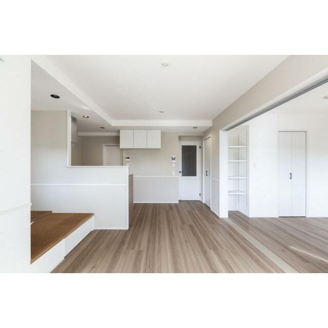 Ｃｒｅｓｔ　Ｇａｒｄｅｎ　Ｎ リビング