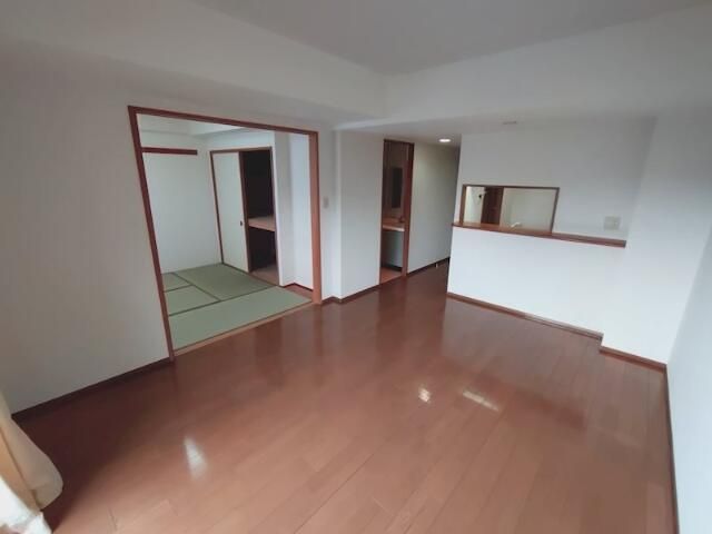 シャリエ本厚木 リビング