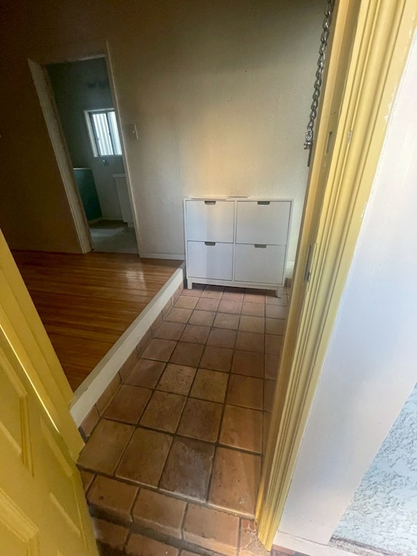 材木座５丁目貸戸建 玄関