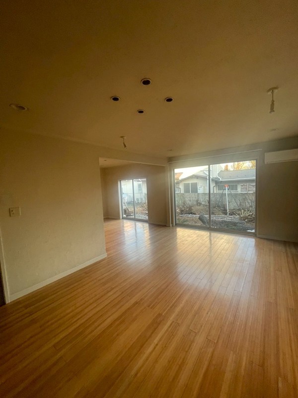 材木座５丁目貸戸建 リビング