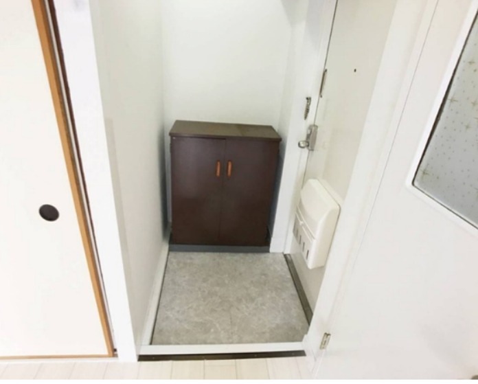 ビレッジハウス三田２号棟 玄関