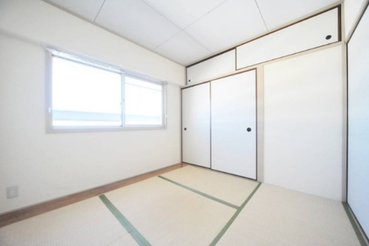 ビレッジハウス三田２号棟 ベッドルーム