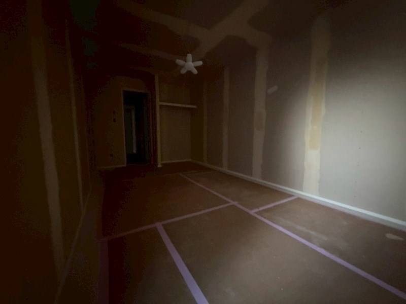 カインドネス愛甲石田Ｗｅｓｔ リビング