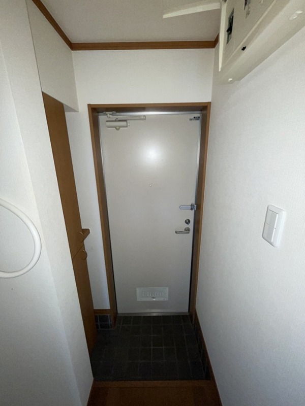 カンタビア湘南 玄関