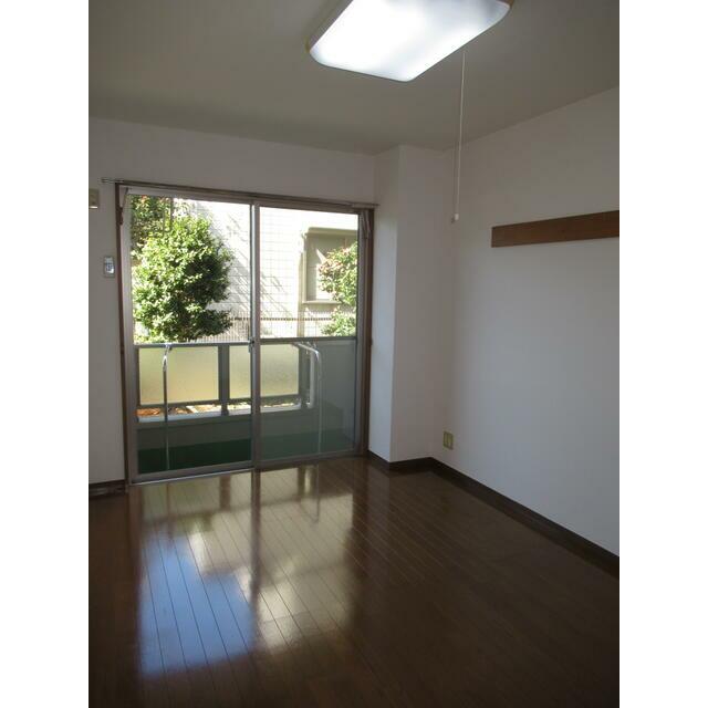 ハイウェル湘南台 リビング