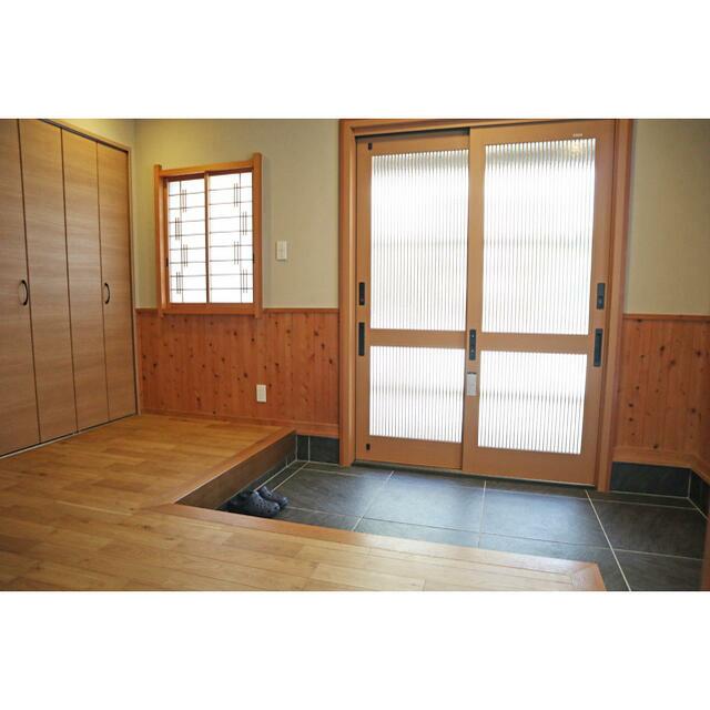 中郡大磯町東小磯住宅（０２１３３２） 玄関