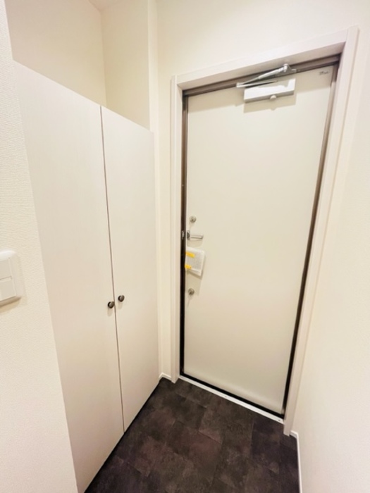 ルーフハウス　C 玄関