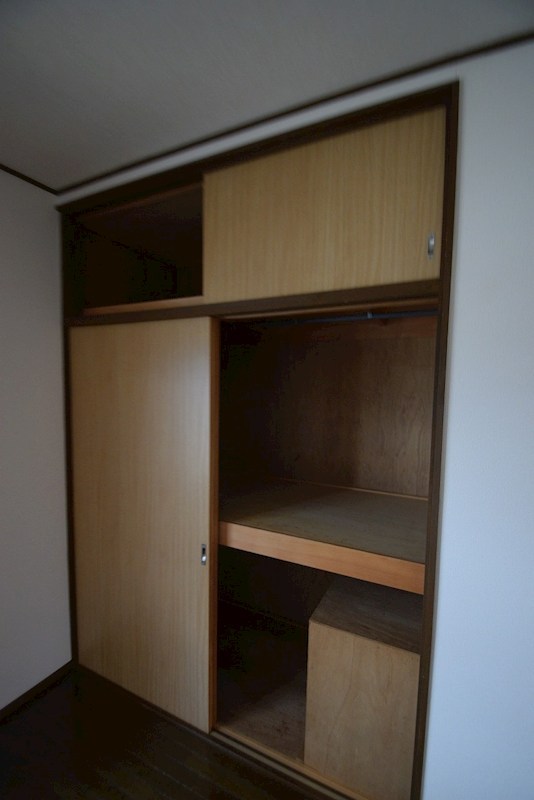 コンフォール栢山 収納
