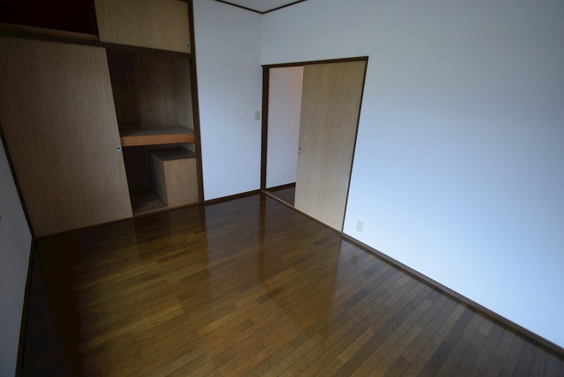 コンフォール栢山 ベッドルーム