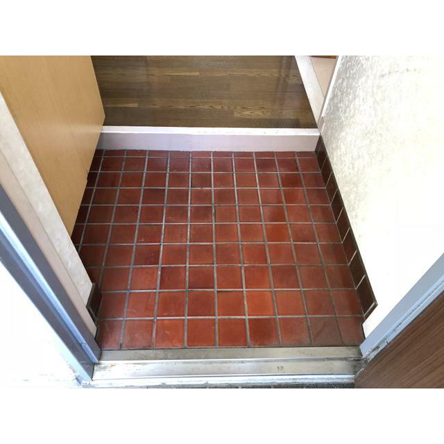 メゾン長井 玄関